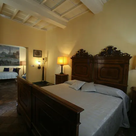 Vesconte Residenza D'epoca Dal 1533 3*