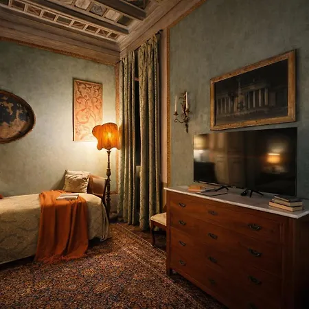Vesconte Residenza D'epoca Dal 1533 3*